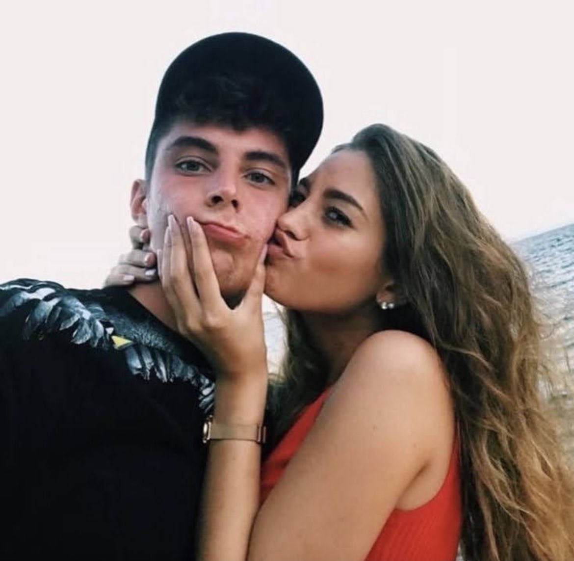 PortalHavertz's tweet photo. How it started                  How its going https://t.co/b89eCCkhhS