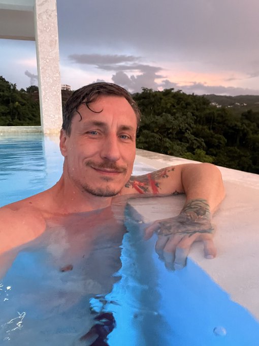 Gr&uuml;&szlig;e aus der Dominikanischen Republik 😜#summer #fun #beach #holiday #sun https://t.co/L4nKXZkv93<a href="/tag/summer"class="tags">#summer</a><a href="/tag/fun"class="tags"><span>#fun</span></a><a href="/tag/sun"class="tags"><span>#sun</span></a><a href="/tag/beach"class="tags"><span>#beach</span></a><a href="/tag/holiday"class="tags"><span>#holiday</span></a>