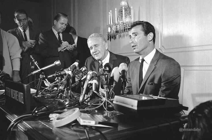“Sandy Koufax announces his retirement, November 18, 1966. Koufax went 27-9 with a 1.73 ERA, 27 complete games, five shutouts and 317 strikeouts in his final season. He was 30 years old.”
_
#sandykoufax
emandahr.com/products/sandy…