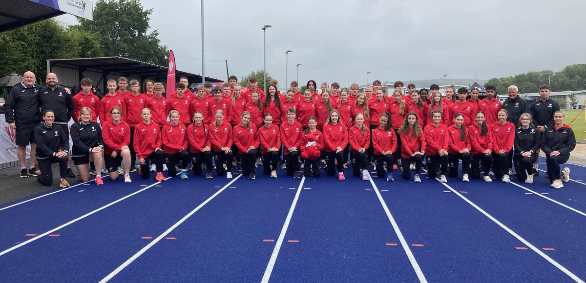 welsh_aa's tweet photo. 📸 Welsh Schools #SIAB2024 Track &amp; Field International Team / Tîm Rhyngwladol Trac a Maes Ysgolion dan 17 Ysgolion Cymru SIAB 🏴󠁧󠁢󠁷󠁬󠁳󠁿
 
 ✅ Home event in Carmarthenshire
 
👏 A big Congratulations | Llongyfarchiadau, to all sixty-one athletes on their excellent performances today. https://t.co/cfPYYjz07t