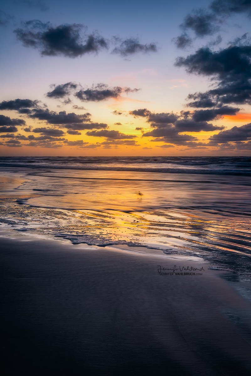 Gm - have a wonderful weekend 💙🧡