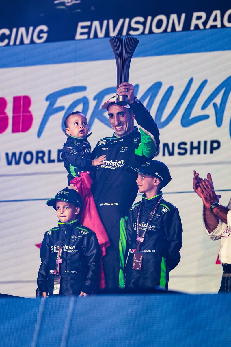 Amazing p3 with my boys on the podium with me 🥉. Thanks <a href="/Envision_Racing/">Envision Racing</a> <a href="/FIAFormulaE/">Formula E</a>