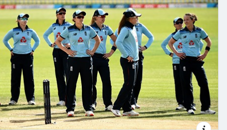 Here's a example of how infectious non-verbal behaviour can be. Note how this 'Akimbo' gesture sweeps through the England Cricket Team <a href="/englandcricket/">England Cricket</a>

This would have been an unconscious anticipation display, with teammates showing their unity via this harmonious action. #NVB