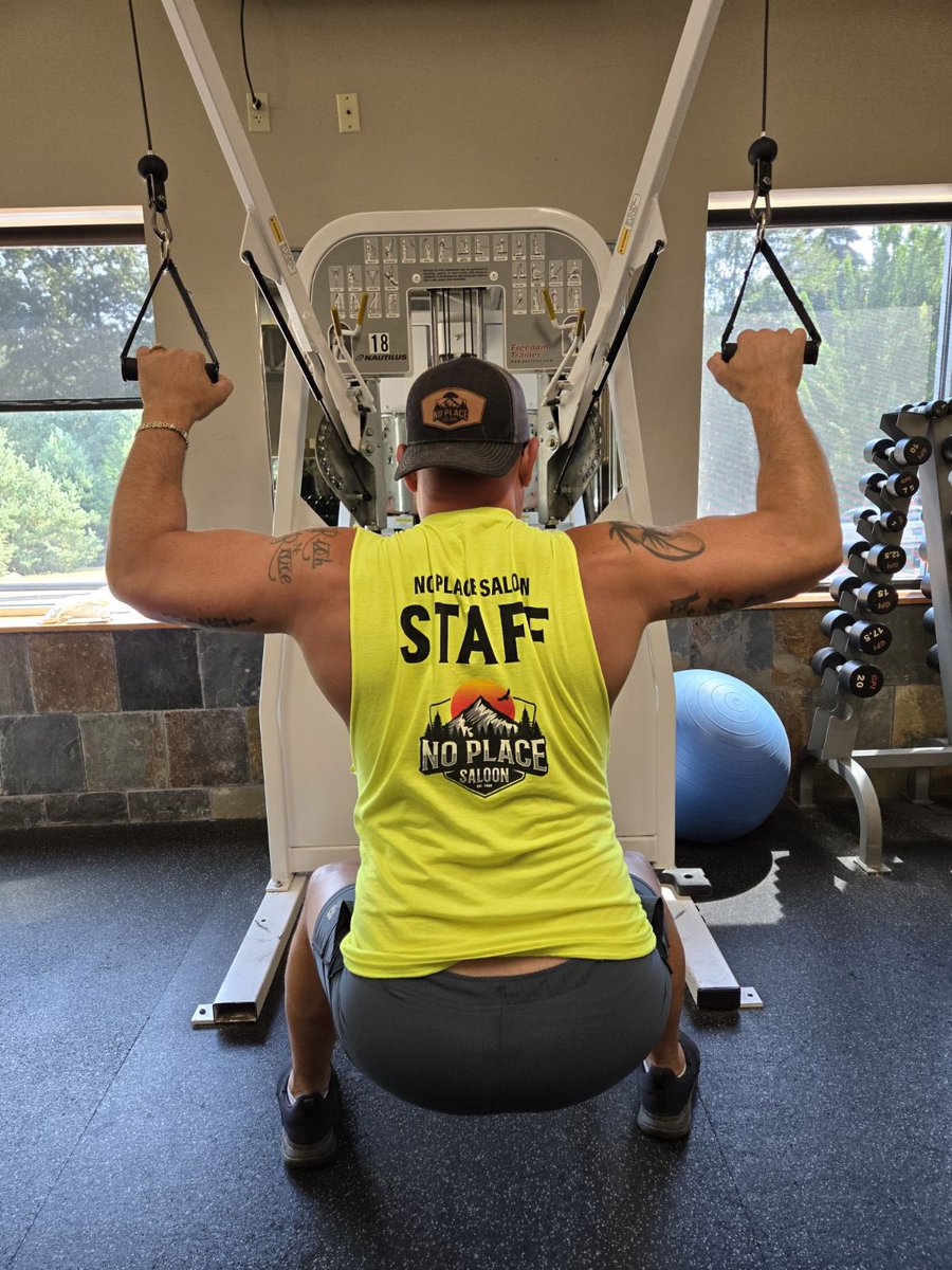 maba97009's tweet photo. Another great workout focused on shoulders, lats and arms!! https://t.co/j6elBf3xKG