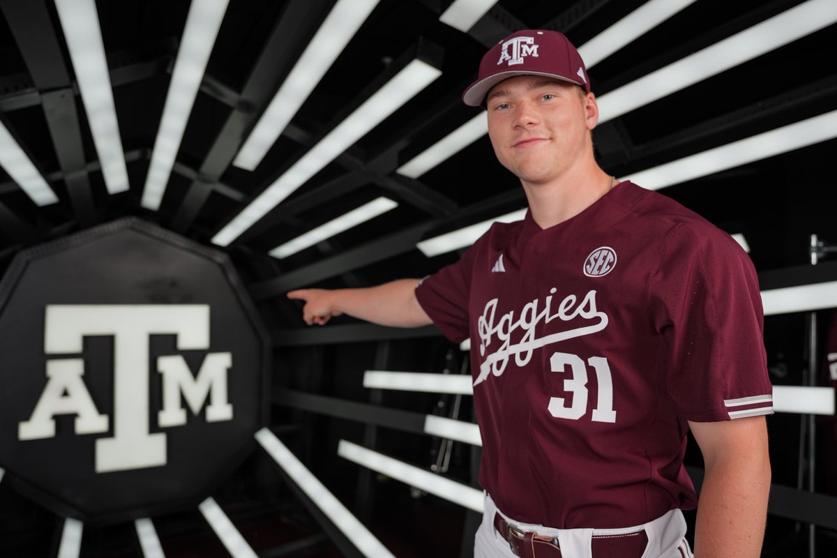 Beyond blessed to be an Aggie!! 

Gig ‘em👍🏻 <a href="/AggieBaseball/">Texas A&M Baseball</a>