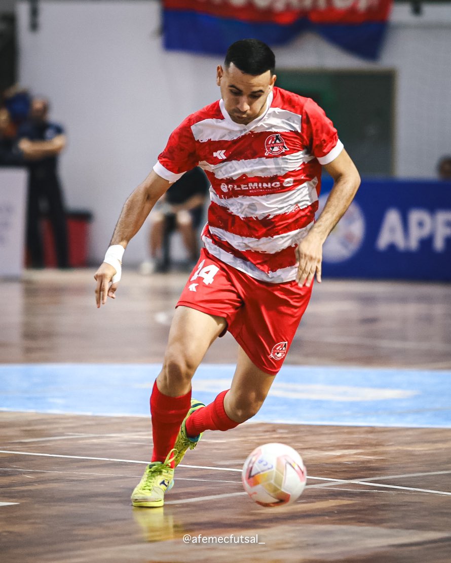 AfemecFutsal_'s tweet photo. #AFEMECLive | ¡Final del primer tiempo!
☑️ Liga Premium | FINAL (IDA)
➖ Cerro Porteño (3-0) #AFEMEC.
#AFEMECesFutsal 🔴⚪️ https://t.co/thrSDs838t