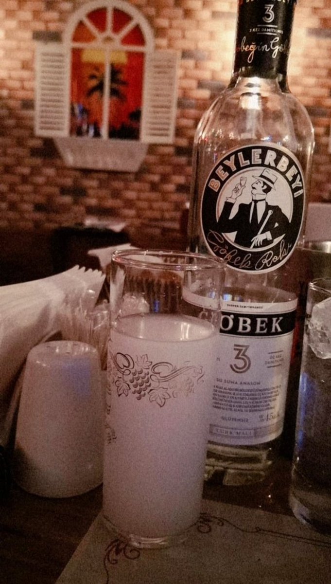 UFUKBJK35_5's tweet photo. Başka türlü bir şey benim istediğim...
Ne ağaca benzer ne buluta benzer...
Burası gibi değil gideceğim memleket...
Denizi ayrı deniz havası ayrı hava...
#Kutsalcumartesi
#Rakışıklı
#Pitane
#İzmir https://t.co/tkQcvX5RmO
