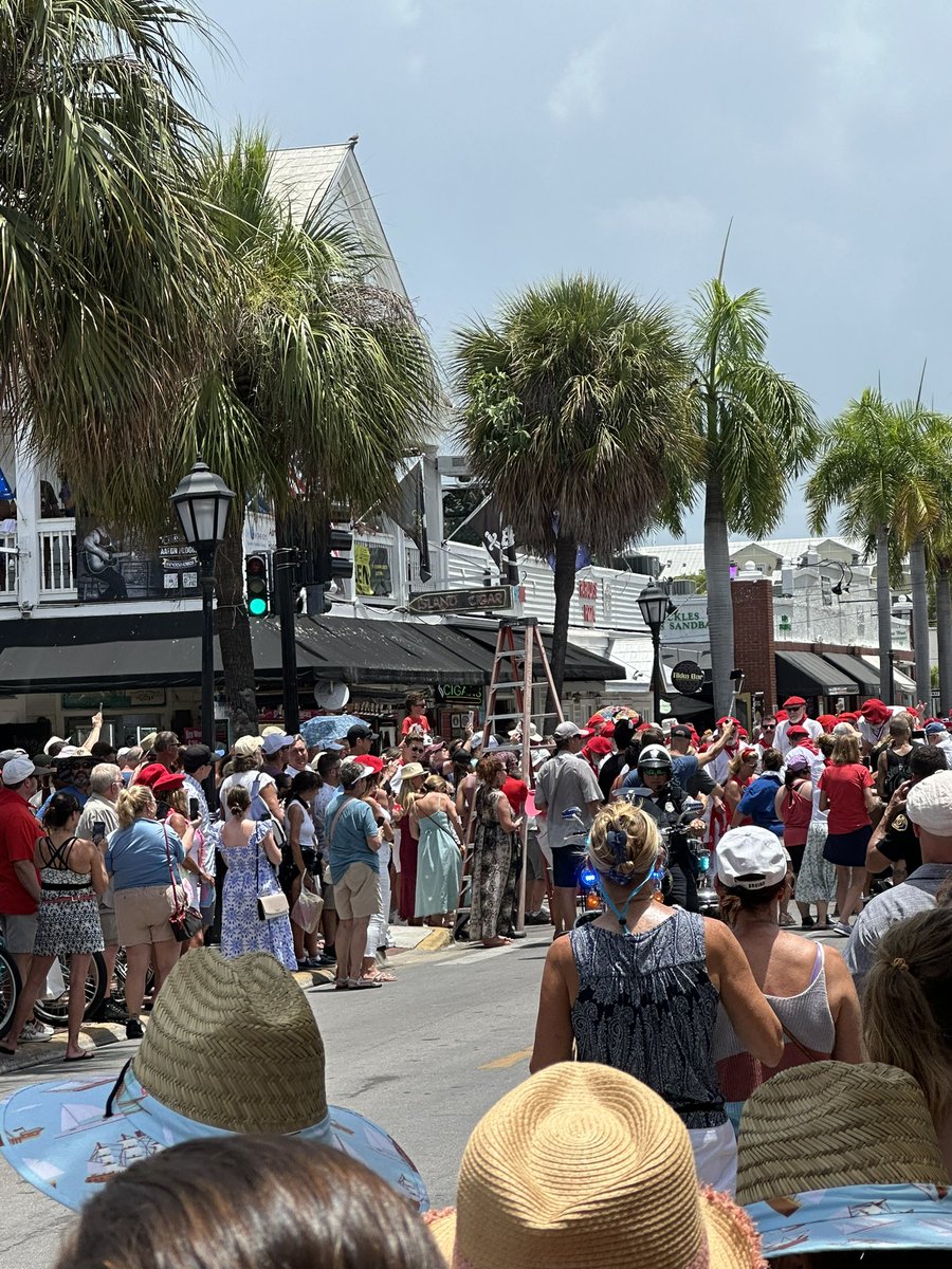 JCinKeyWest's tweet photo. The start of the Running if the Bulls for #HemingwayDays here in #KeyWest https://t.co/fLy4FMpDfY