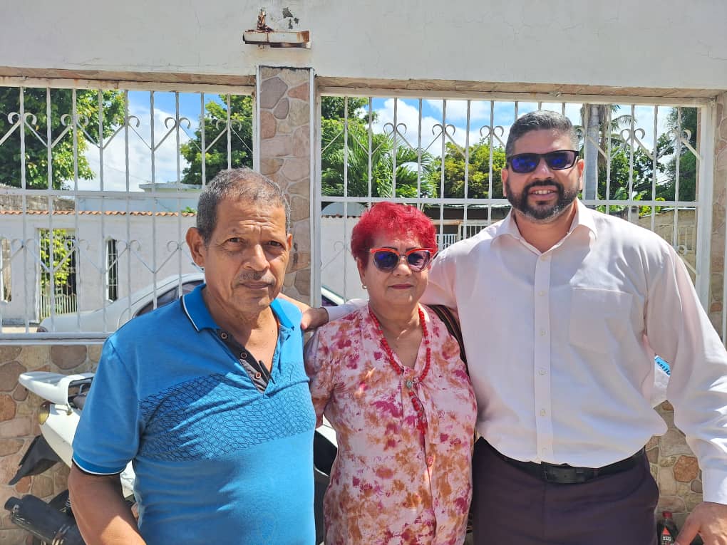 ADSindicalNac's tweet photo. #20Jul El buró sindical presente en la reunió de Comite ejecutivo del Municipio #Guacara junto al Sec General @CFranmi 

Carabobo se organiza y trabaja para este #28Jul votar y GANAR con @EdmundoGU https://t.co/qVB3ZVUjnx