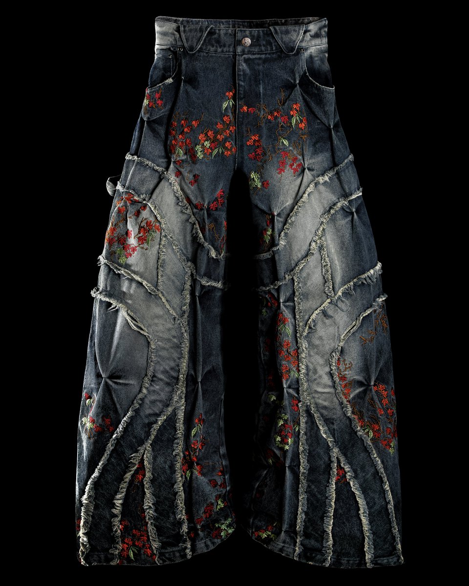 badson__'s tweet photo. AUTUMN ‘OVERGROWTH’ DENIM PANTS https://t.co/dWgQPM78A3