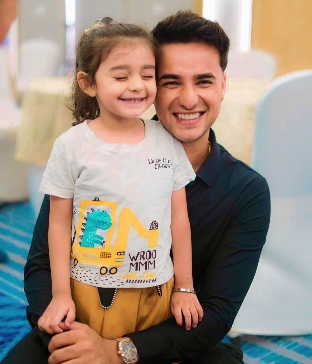 Abhishek_Fan_'s tweet image. Abhishek Sharma With Little Princess. ❤️ 

- The Star And Little Star. 🌟

#AbhishekSharma | #LittlePrincess