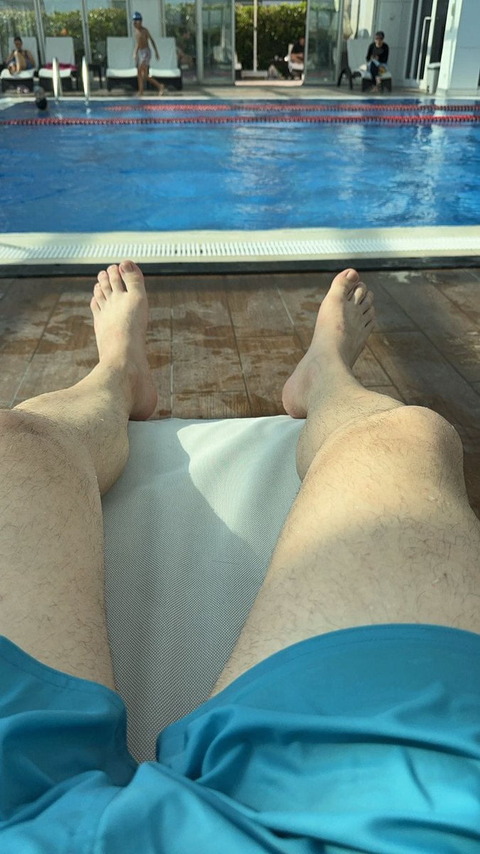 kim yalamak ister? seanslar için dm
istanbul avrupa yakası #feet #feetmale #feetboy #feetslave #feetmaster #kinky #master #slave