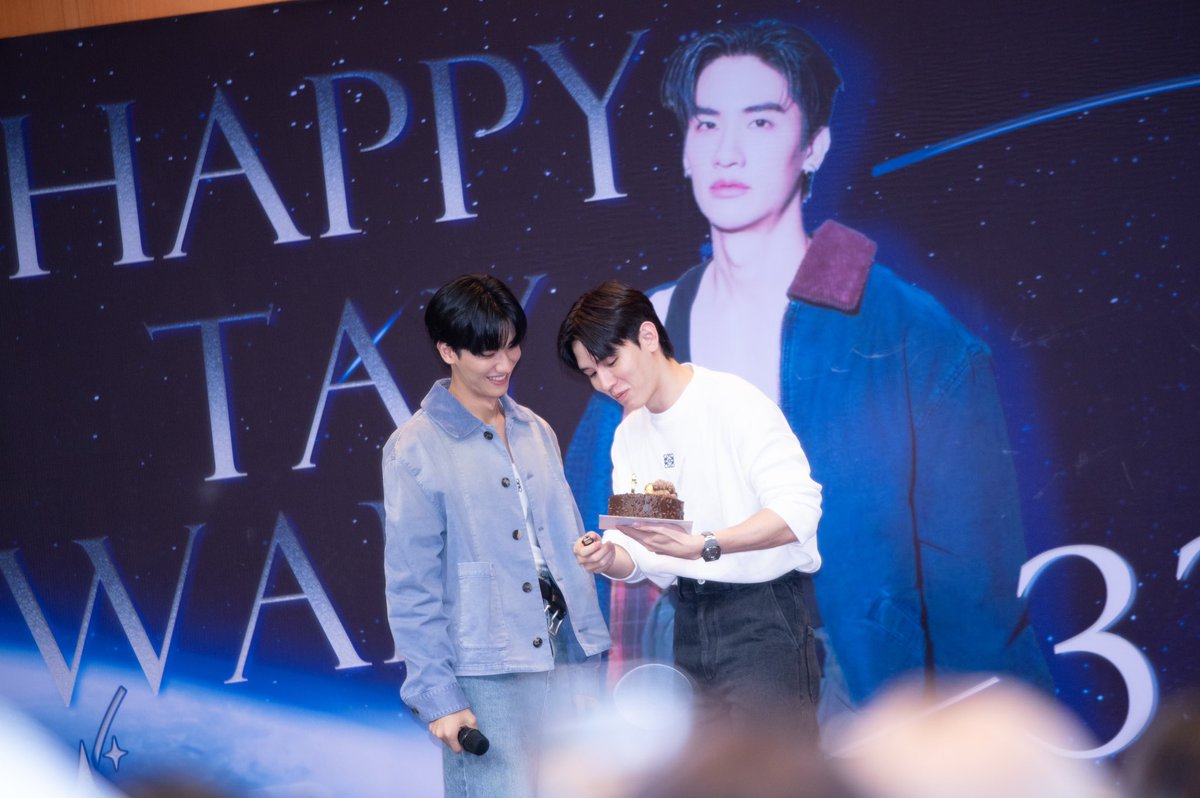taytawanfc's tweet photo. วันนี้ขอบคุณทุกความรักจากคนรอบข้าง ครอบครัว เพื่อนๆ และแฟนคลับ ที่มอบให้กับ @Tawan_V

ทีมบ้านขอขอบคุณทุกคนมากๆครับ ที่ทำให้เกิดภาพในวันนี้ หากมีความผิดพลาดประการใด ขออภัยมา ณ ที่นี้ 🙏💙

#Tawan_V 
#Taytawan33rdBirthdayCharity
#Taytawan33rdBirthday https://t.co/D5bD1EqLJh