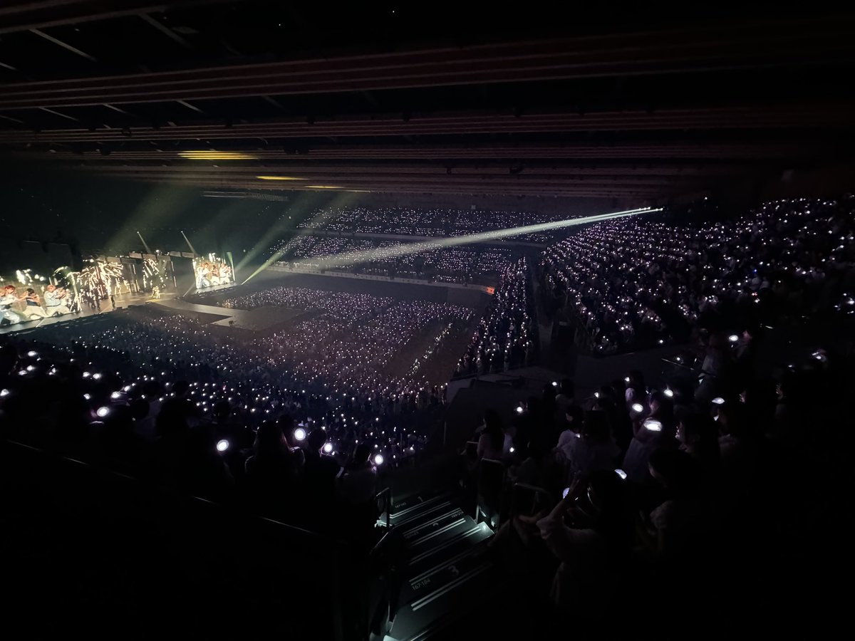 andTEAMofficial's tweet photo. [#今日のandTEAM] 240720
2024 &amp;TEAM CONCERT TOUR 'SECOND TO NONE' in TOKYO 
#andTEAM #SECOND_TO_NONE https://t.co/kCrpd70kVJ