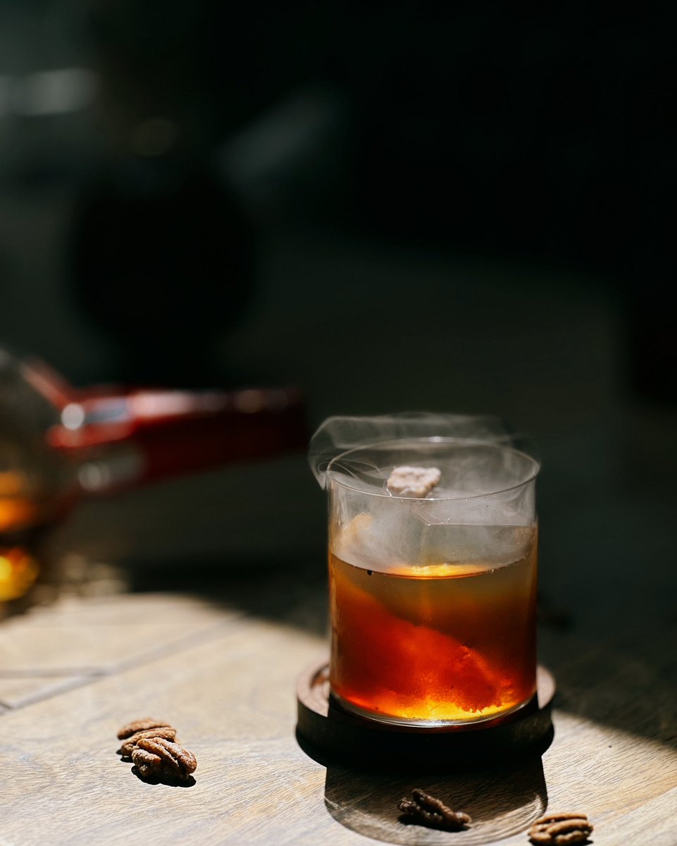 Chealsofknowle's tweet photo. Not only do we serve amazing food, but a bespoke cocktail menu served in the main restaurant and our own bar @warrensbarknowle.
Join us this evening and book your space at the bar at https://t.co/CzhI2K4gN8 

#localbar #localrestaurant #chealsofknowle #warrensbar #solihullbar https://t.co/YMKUGEfzz2