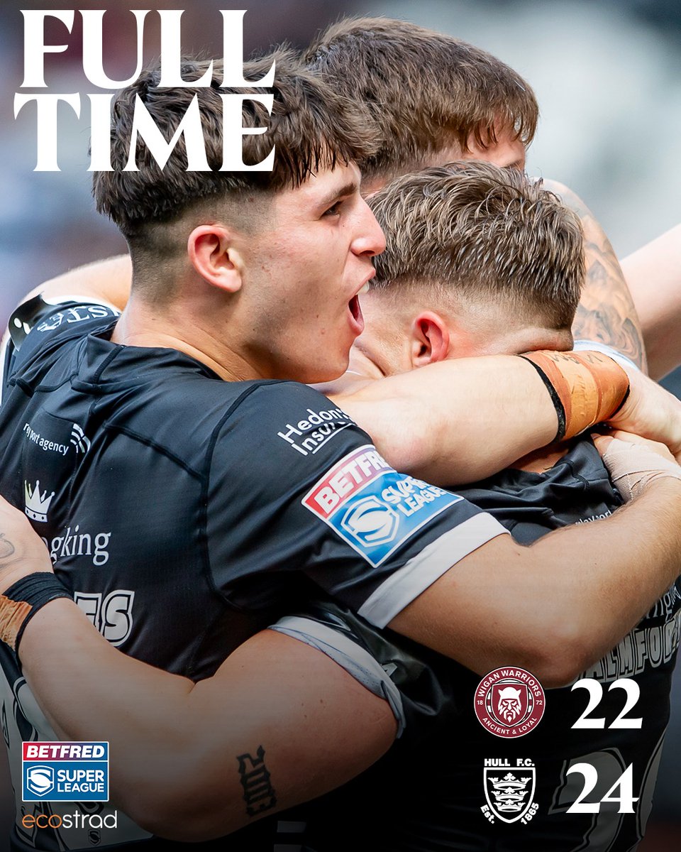 jack_towerss's tweet photo. RT @hullfcofficial: ⏱️ 𝗙𝗨𝗟𝗟-𝗧𝗜𝗠𝗘:

Hull hang on at the end and get a famous win!

⚫️⚪️ #COYH | @ecostrad https://t.co/GNNdxKancB