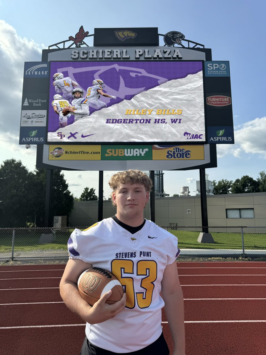 Had a great time at UW Stevens point this week! Thanks for having me <a href="/CoachAArcher/">𝙰𝚄𝚂𝚃𝙸𝙽 𝙰𝚁𝙲𝙷𝙴𝚁</a> <a href="/UWSPFootball/">UWSP Football</a>