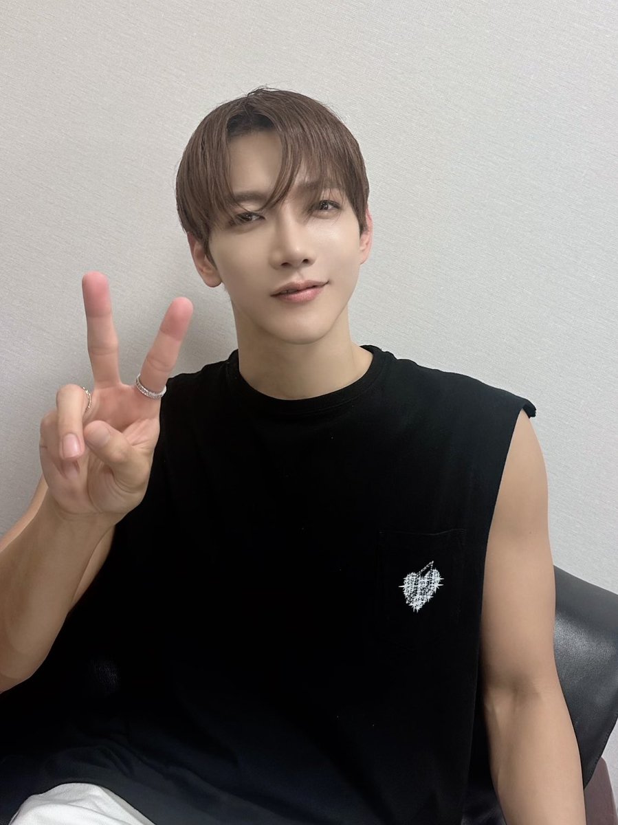 follow_2PMJP's tweet photo. 2024 JUN. K SUMMER ROOM TOUR

Hottestの皆さん❤️‍🔥❤️‍🔥❤️‍🔥

SUMMER ROOM TOURがファイナルを迎えました✨

皆さんと過ごしたHOTTESTなひと夏の旅路を忘れません！🏝️🫧☀️

ありがとうございました！！
またお会いしましょう🐼🩷

#JUN_K #ジュンケイ
#2024_SUMMER_ROOM_TOUR
#HAVEFUNTOGETHER https://t.co/vbyN4jzAt4