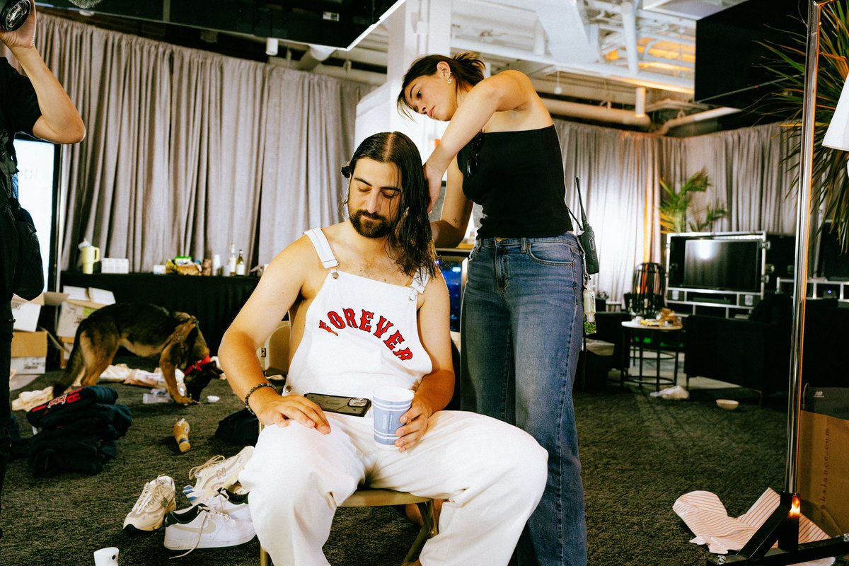 Noah Kahan tweet media