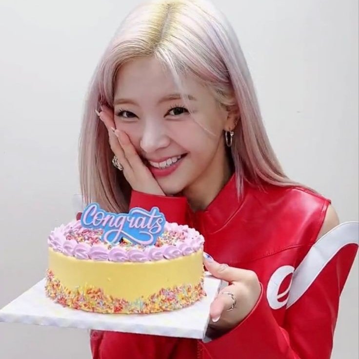 elexryu's tweet photo. lia moments that changed the world
- a thread ! https://t.co/9VoS0pBULT