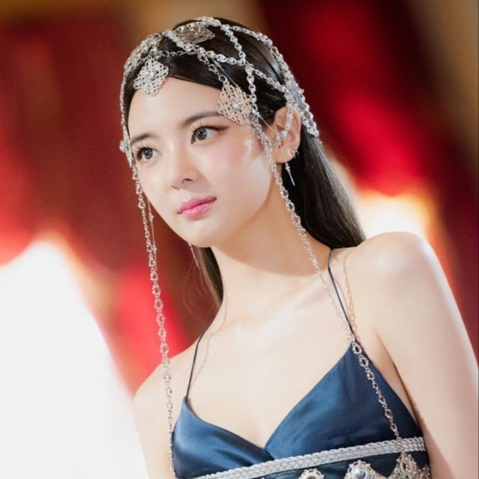 elexryu's tweet photo. lia moments that changed the world
- a thread ! https://t.co/9VoS0pBULT