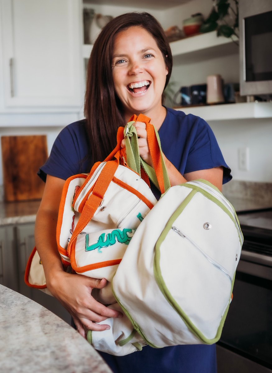 We love our one-of-a-kind, completely plastic-free lunch bags. These bags are made from cotton canvas, wool inulation and steel zippers/buttons. 

During July, we are having a 10% off on all of our plastic-free lunch bags! Click here: buff.ly/43N8iz1