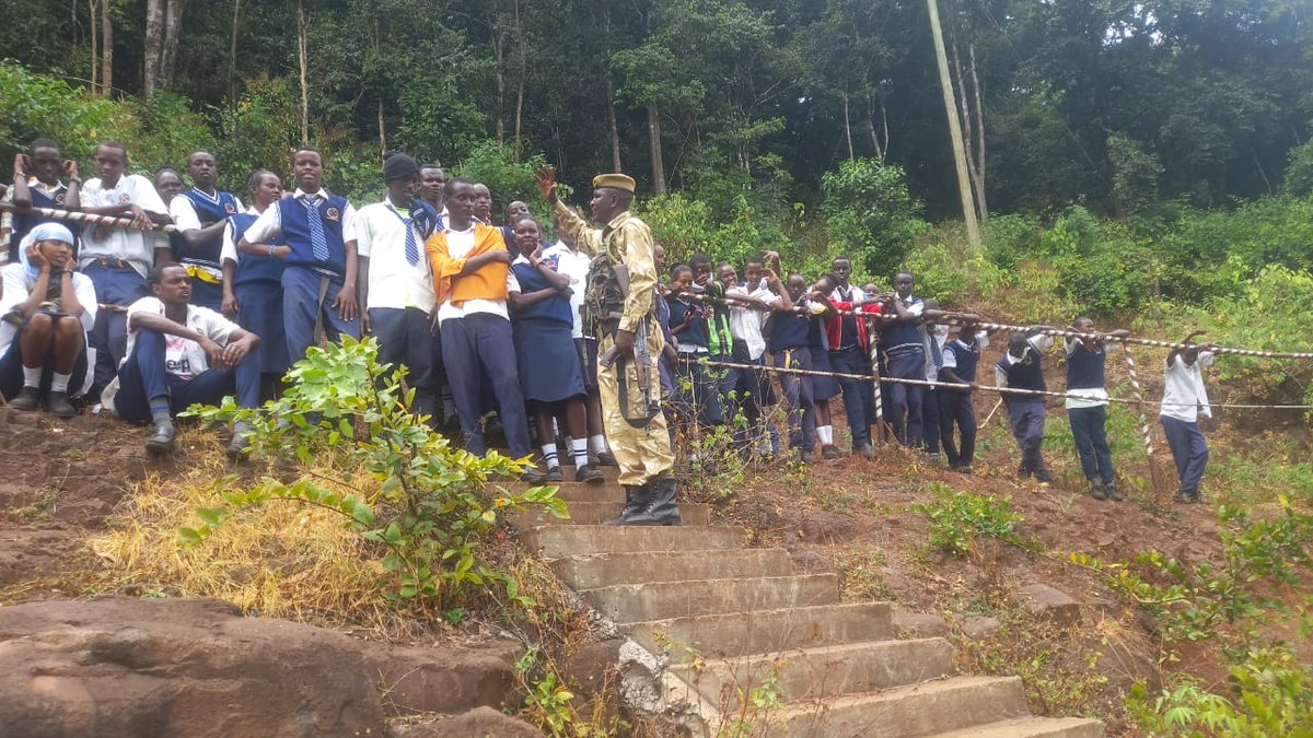 MarsabitNPark's tweet image. Big shoutout to Laisamis Secondary School for visiting today! 🌟 Their excitement over our park’s breathtaking beauty was amazing. Here&apos;s to learning and discovering the wonders of nature! 🌿📚 
#TunzaMaliYako #NatureLearning