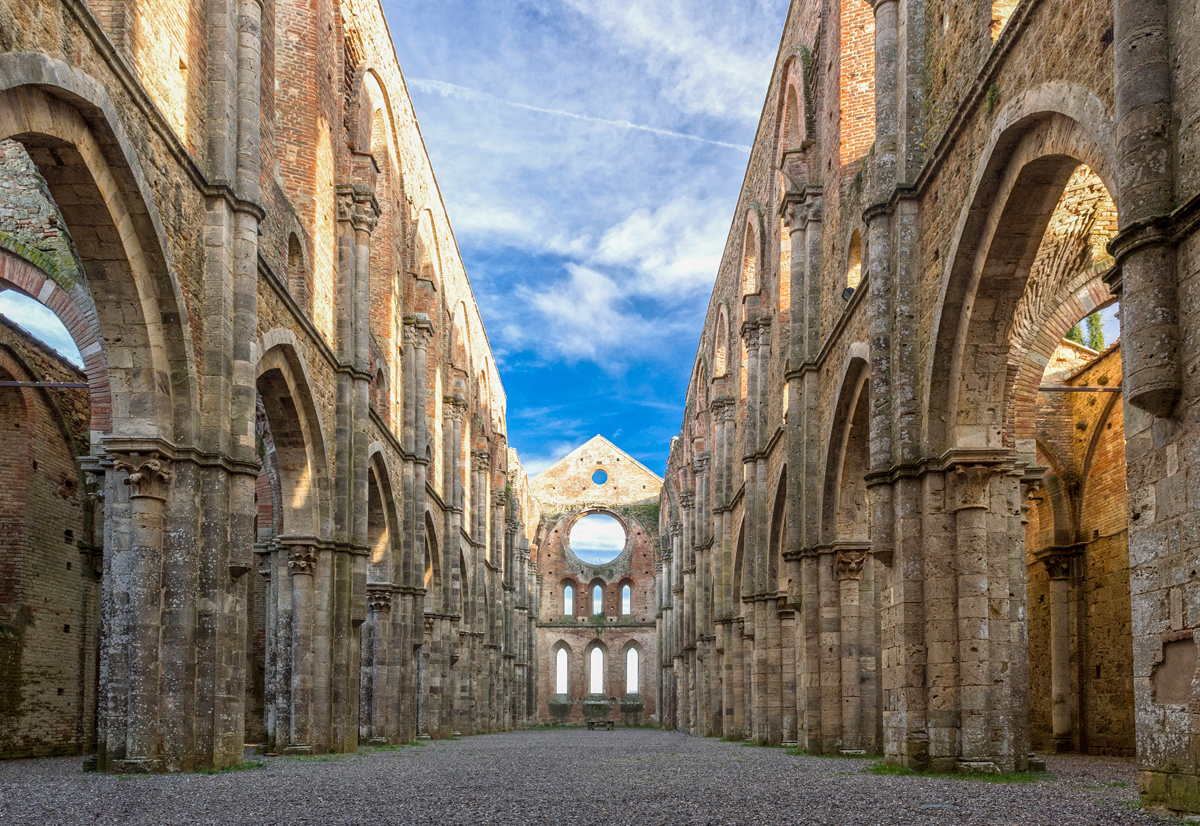 VisitTuscany's tweet photo. While you’re in the @Terredisiena, you simply have to see San Galgano, an absolute must! 
Take a visit to the awe-inspiring ruins of the Abbey and, a few steps away, see the Hermitage of Montesiepi, home to the unique sword in the rock in the world! https://t.co/p3yjDaFQeY https://t.co/4eDDinREQG