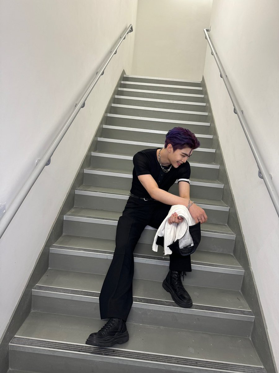 ZB1_official's tweet image. _💌

TMEA에서 너무너무 즐거운 시간이었어요 제로즈 여러분들의 응원 속에서 오랜만에 무대여서 너무 신났답니다 제로베이스원의 다양한 남은 무대들도 기대 많이 해주세요 워아이니 ❤️

#PARKGUNWOOK #박건욱
#ZEROBASEONE #ZB1 #제로베이스원