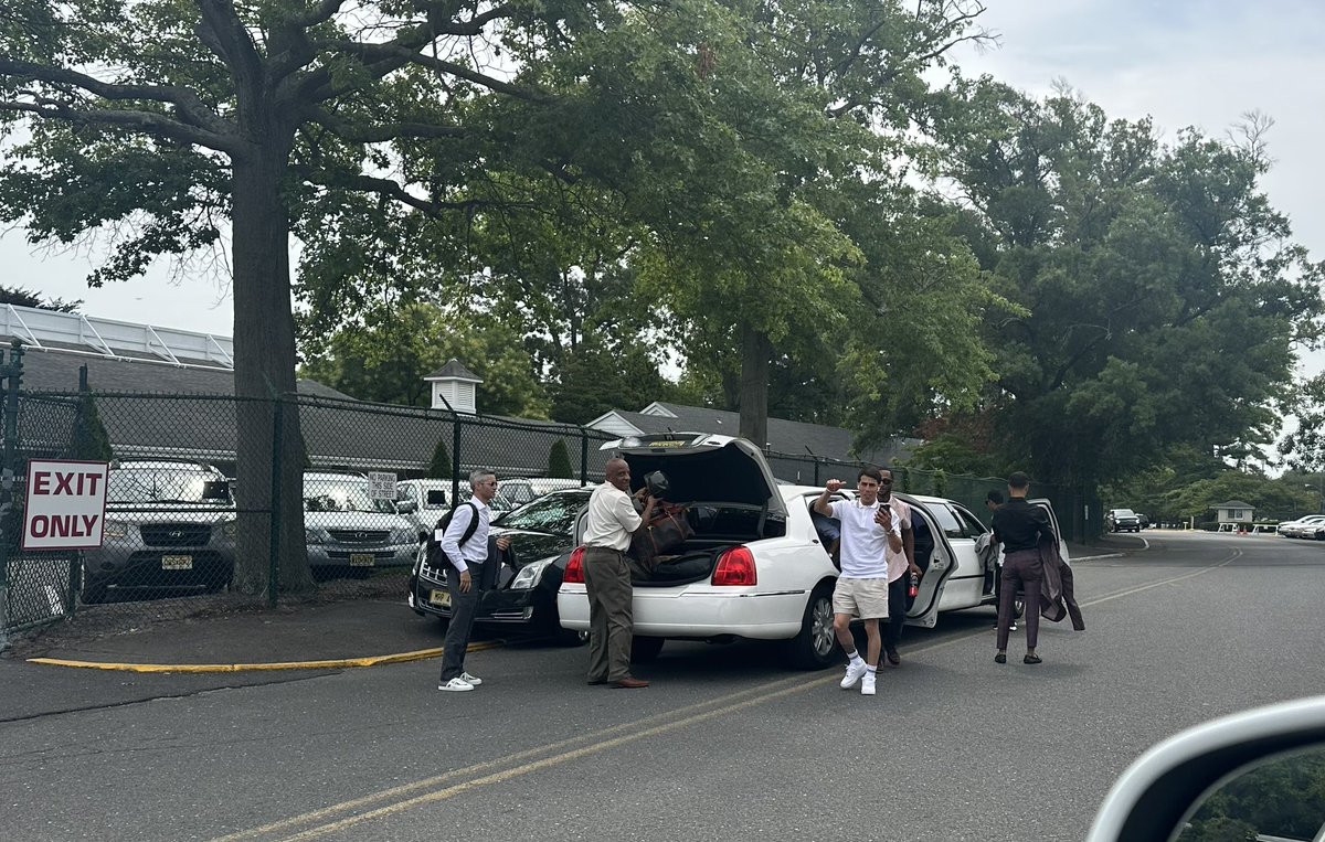 barshoelife's tweet image. the boyzzzz are in the house!!!
#haskell