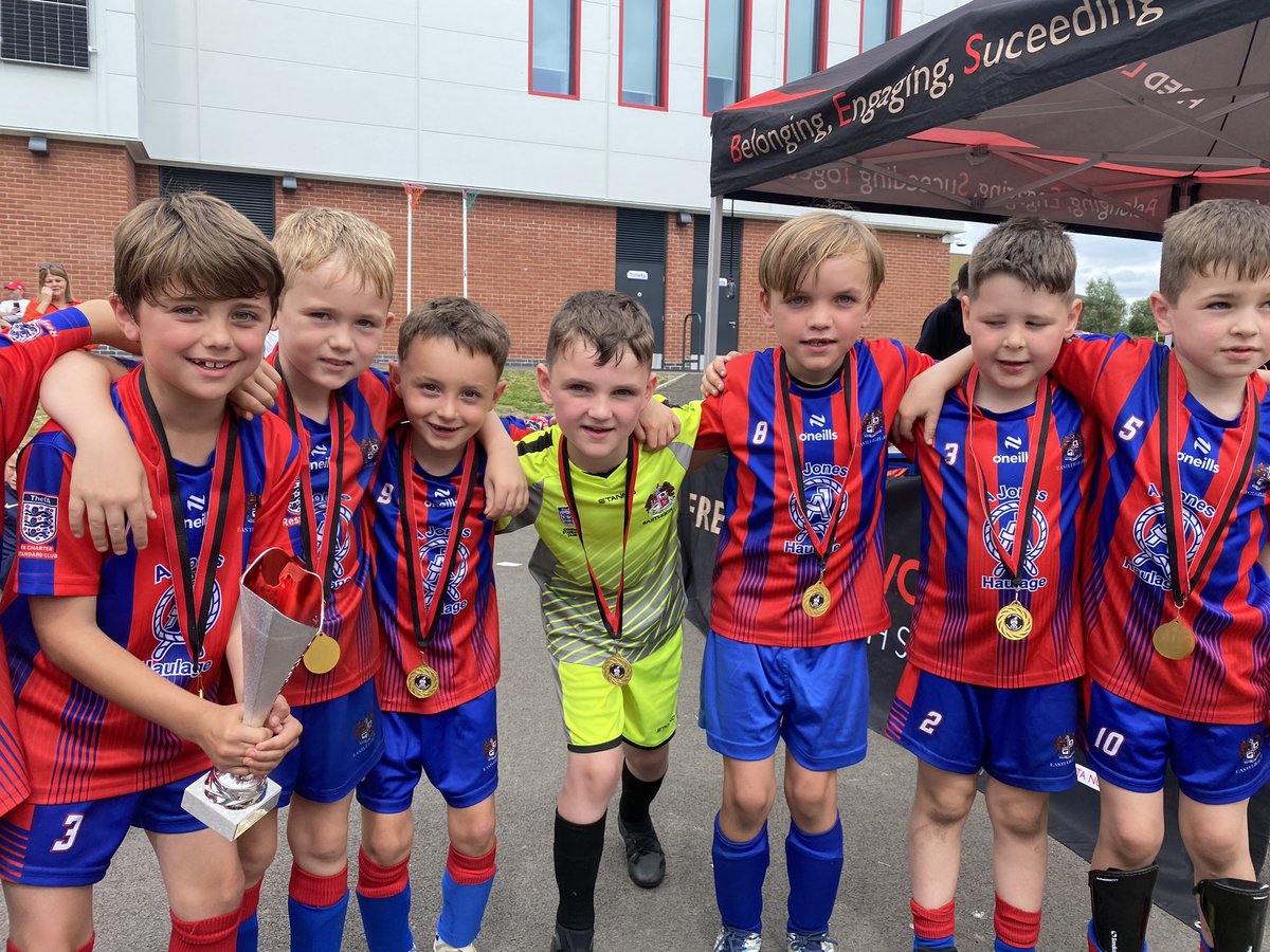 FLHSPE's tweet photo. The standard of football across both age groups has been outstanding today. Well done all to all winning teams we hope to see you again next year! ⚽️🏆 https://t.co/cHdWCmPO8m