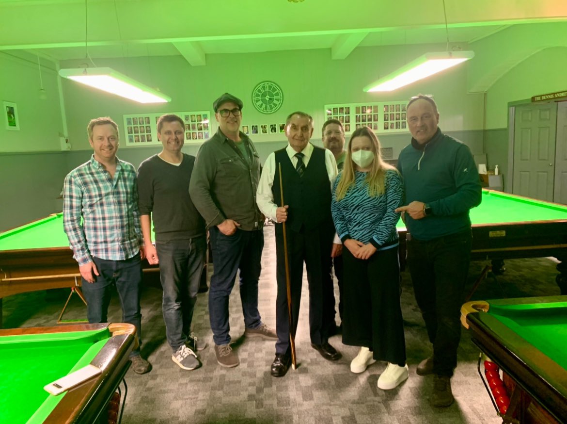 SuggFilms's tweet image. Very sad to hear of the passing of snooker legend Ray Reardon. Was an honour to make a BBC film with him a couple of years ago - he was still sparkling, fun, sharp and full of stories. #rayreardon