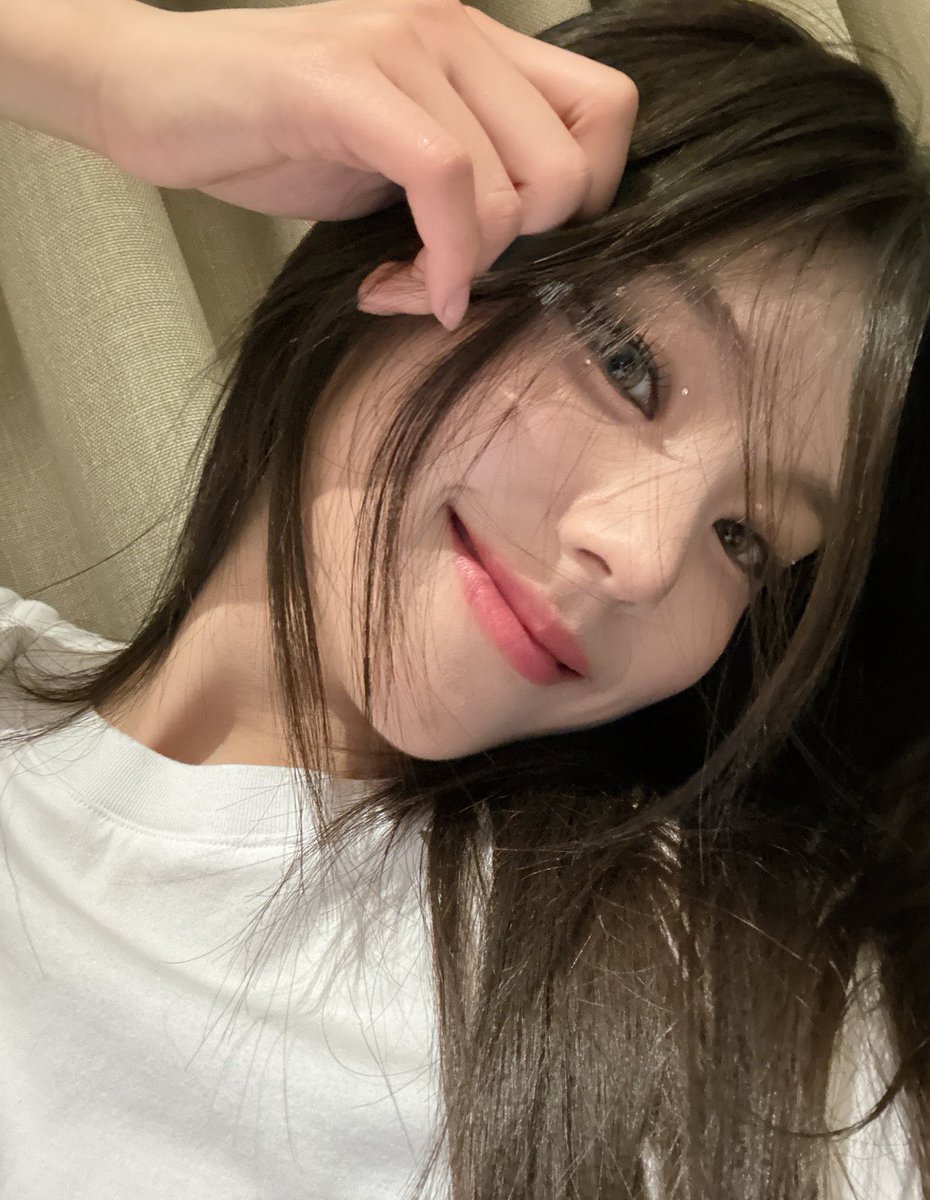 얼굴도랏다..................