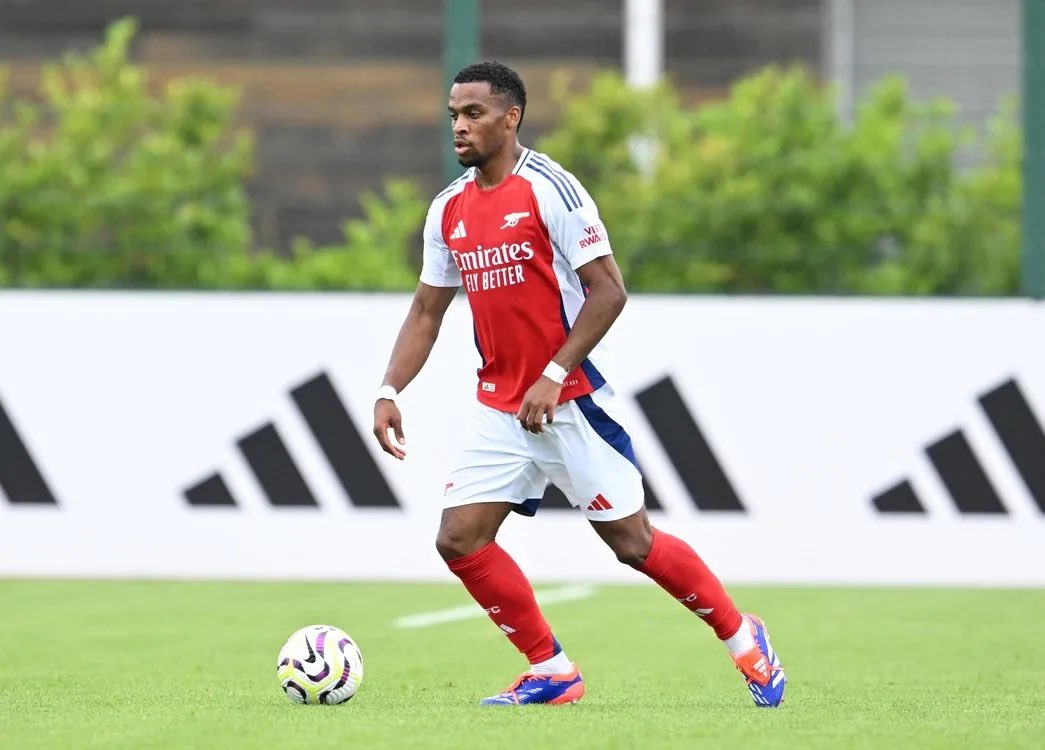afcstuff's tweet photo. Jurrien Timber in action vs. Leyton Orient today. 🇳🇱 #afc https://t.co/cTNu7pdJB6