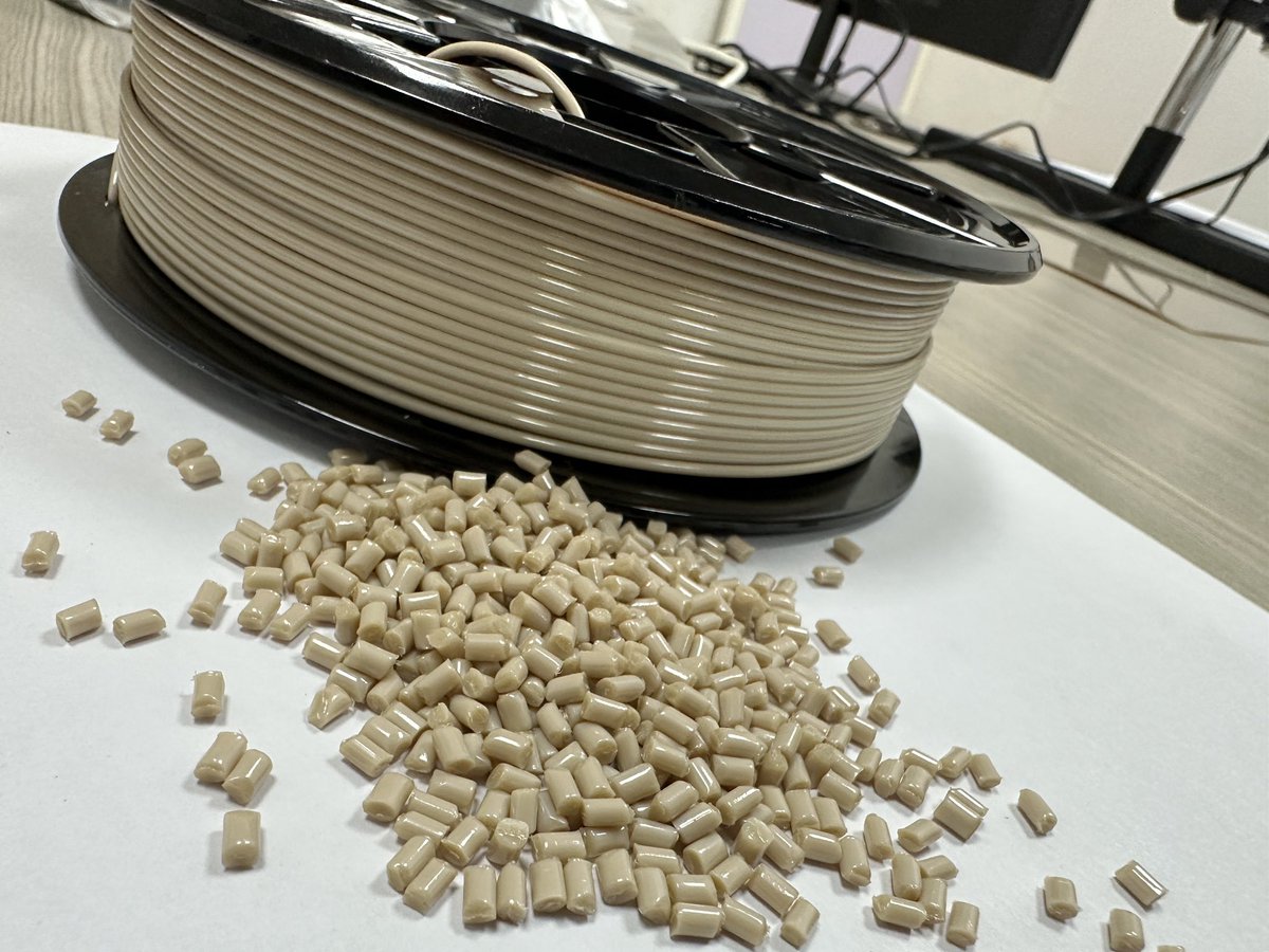 Lifanboy's tweet photo. PEEK，PEI，PPS，PPSU，PVDF，TPI，PI，PES，PSU Anti-static high-temperature plastic raw materials, profiles, injection molding parts customized wholesale, injection molding processing customized orders。#Plastic #Mould #Rawmaterials #ImportedfromChina https://t.co/SZ68wYUJxZ