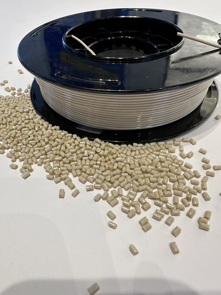 Lifanboy's tweet photo. PEEK，PEI，PPS，PPSU，PVDF，TPI，PI，PES，PSU Anti-static high-temperature plastic raw materials, profiles, injection molding parts customized wholesale, injection molding processing customized orders。#Plastic #Mould #Rawmaterials #ImportedfromChina https://t.co/KMhTXWm4ak