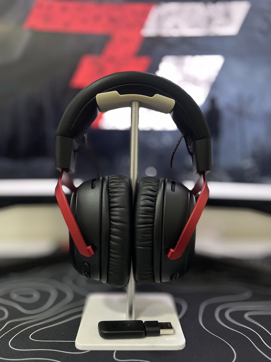 7asawiGamer's tweet image. تم التحقق ✅

وصلت السماعة، وفعلًا طلعت وايرلس
سعر جامد ورهيب في سماعة من الافضل بالساحة والسوق. 

لاتفوتكم... 
#HyperxCloud || #HyperX