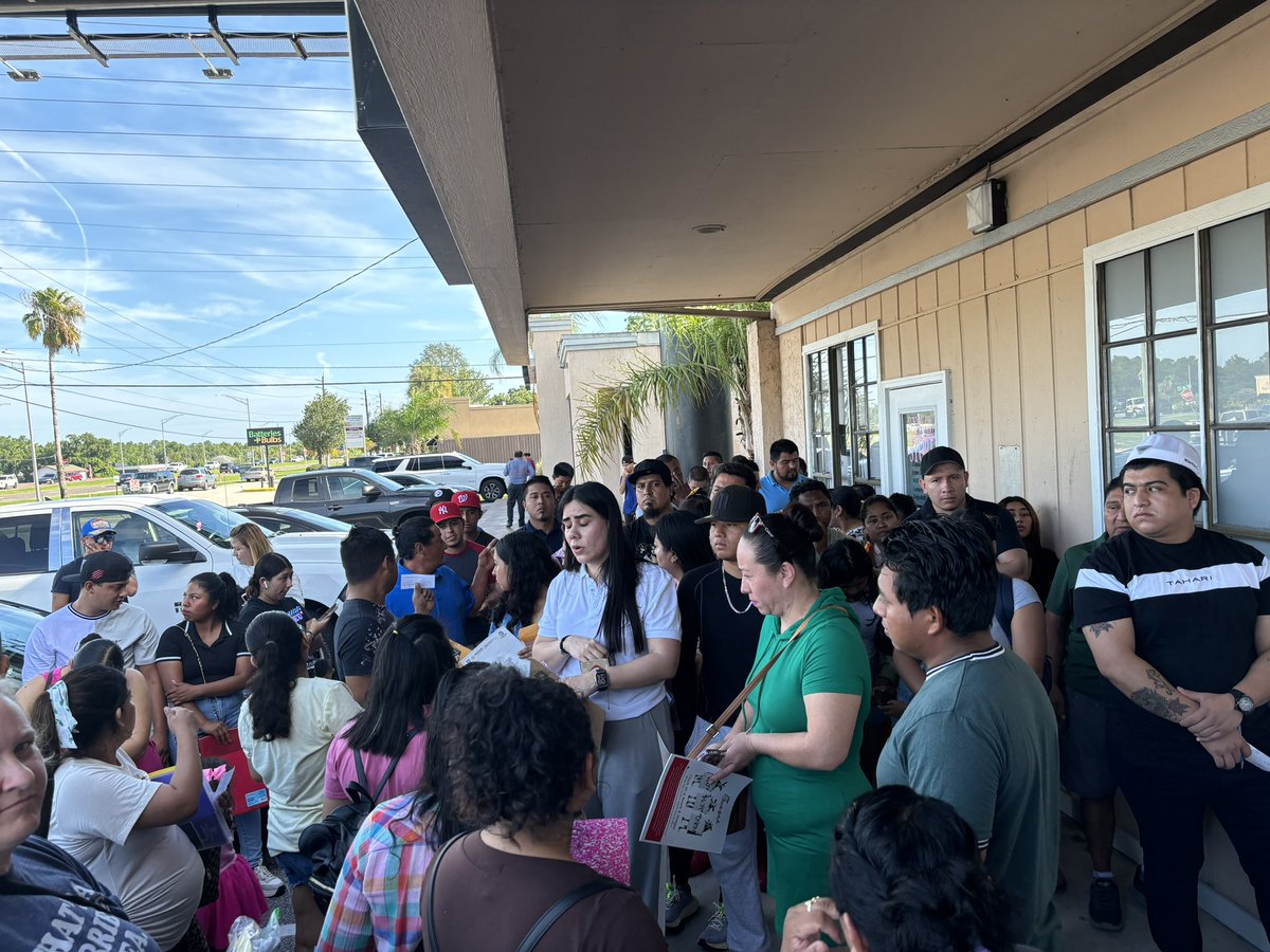 ConsulMexOrl's tweet image. 🇲🇽Estamos en el Consulado Móvil de #Jacksonville en acompañamiento de @OSHA_DOL y @WHD_DOL para atender a la comunidad mexicana.

La Nota Restaurant

🗓️Julio 20, 2024.

🟢Pasaporte
🟢Doble Nacionalidad
🟢Tarjetas FinaBien
🟢Afiliación al IMSS

📍 3809 Southside Blvd, Jacksonville