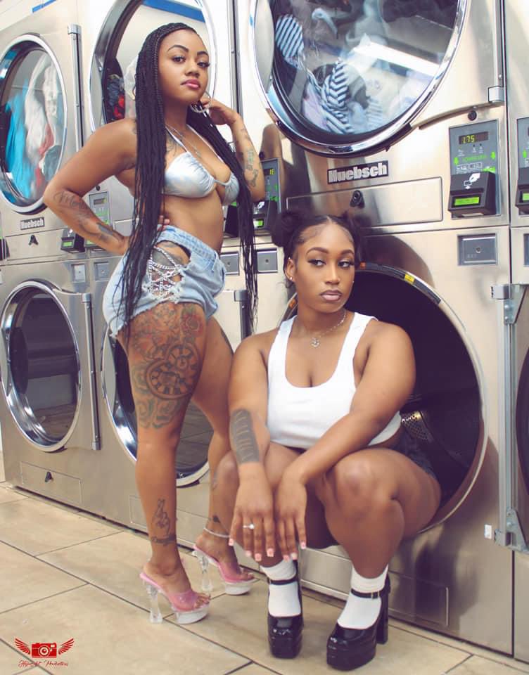 HandsomeSniperr's tweet photo. New Work | Laundromat Series 📷
#brandambassadors Dominique Neely & DeSe BvBy
HigherArt Productions
#higherartproductions #fyp #model #foryou #stlphotography #stlphotographer #sssnetwork #laundromatphotoshoot https://t.co/TUqlLSnOwA