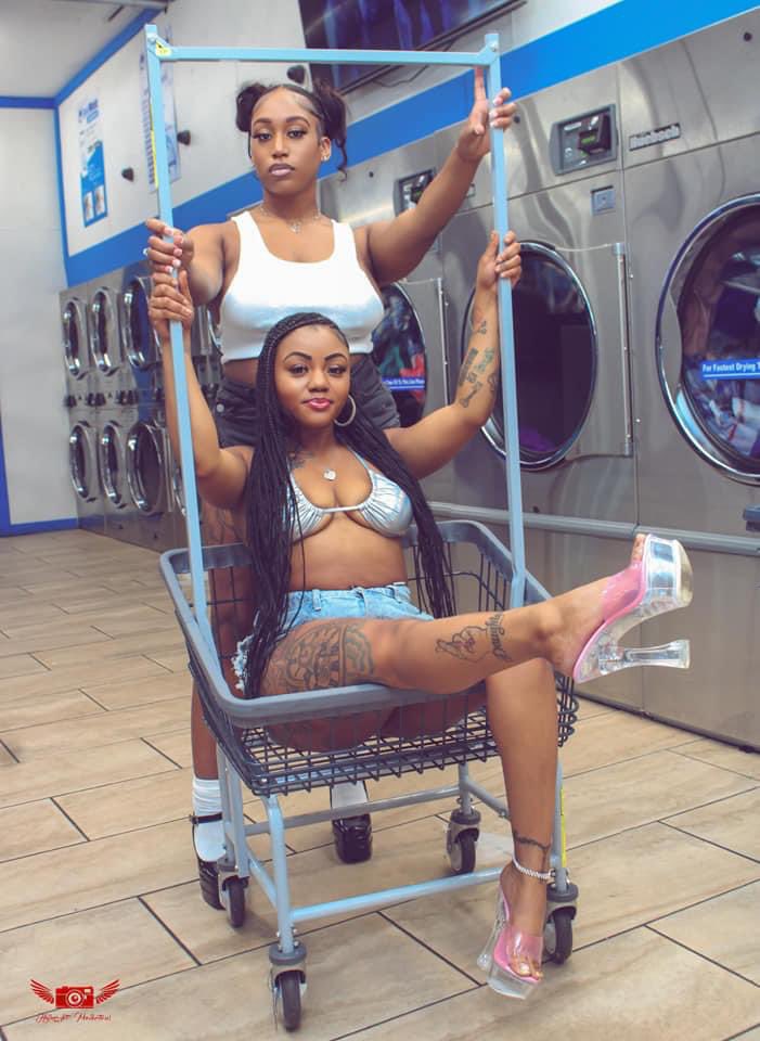 HandsomeSniperr's tweet photo. New Work | Laundromat Series 📷
#brandambassadors Dominique Neely & DeSe BvBy
HigherArt Productions
#higherartproductions #fyp #model #foryou #stlphotography #stlphotographer #sssnetwork #laundromatphotoshoot https://t.co/TUqlLSnOwA