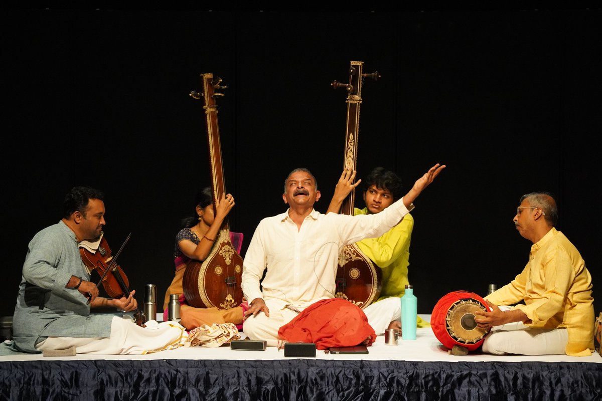 ACJIndia's tweet photo. Carnatic music concert by Sangita Kalanidhi designate Shri. T. M. Krishna, Vocal; Shri. H. N. Bhaskar, Violin and Shri. K. Arun Prakash, Mridangam at M. S. Subbulakshmi Arangam. It was a performance without microphones or electronic amplification.
#YouACJOnlyOnce #carnaticmusic https://t.co/ArNqGH88nX