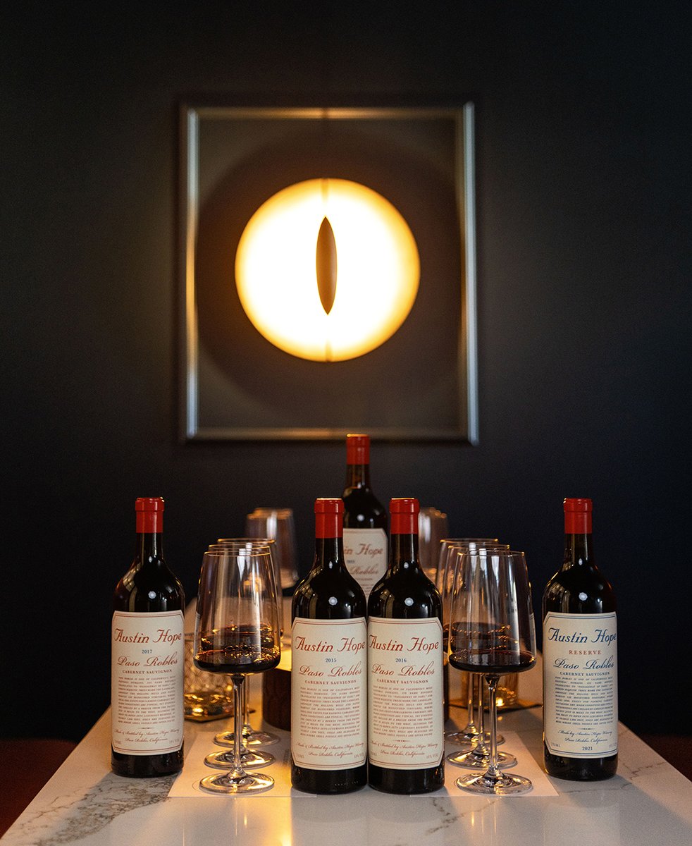 hopefamilywines's tweet photo. The Creative Space- is where we offer our most elevated tastings. The vibes are as incomparable as the wines. These personalized elevated experiences are offered by reservation only. Relax and indulge in unexpected luxury at the Hope On Park Creative Space. https://t.co/Y9E20t84jz