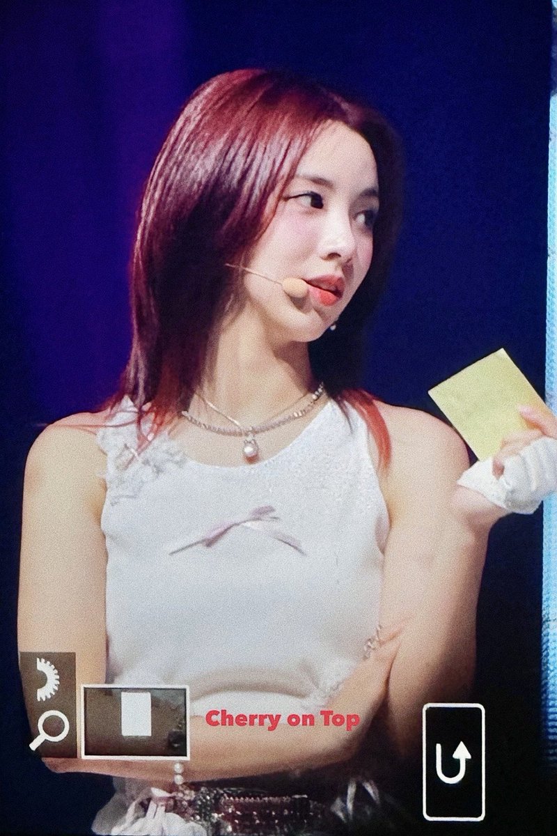 cherryxlucy's tweet photo. #우아 #루시 #김다은 https://t.co/5QUd75pEFQ