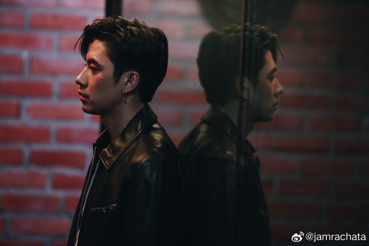 MeellsJzk's tweet photo. หล่อมากพี่ 😍
#แจมรชตะ #JamRachata https://t.co/eNzc7gV6hm