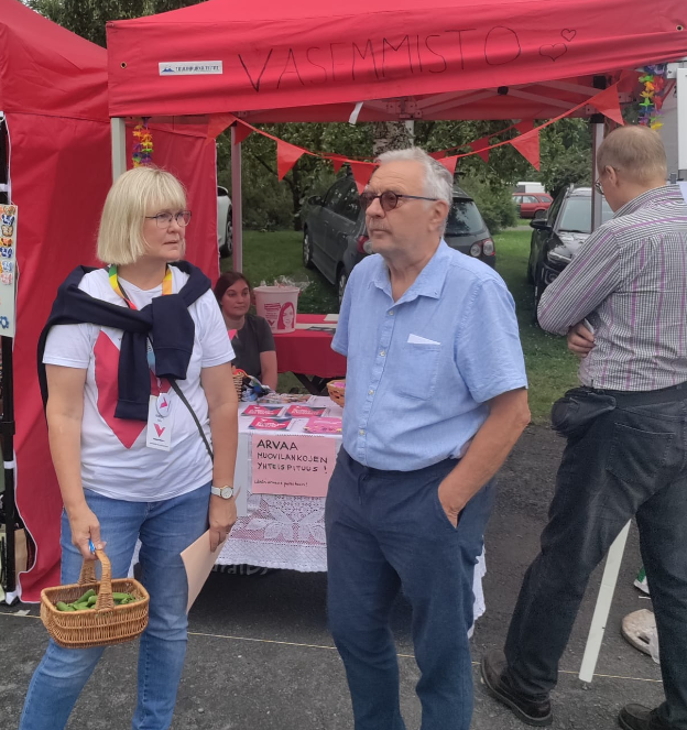 LempaalanV's tweet photo. #Lempäälä #Vasemmistoliitto Kuokkalan kosken markkinat https://t.co/90lUIQb3H9