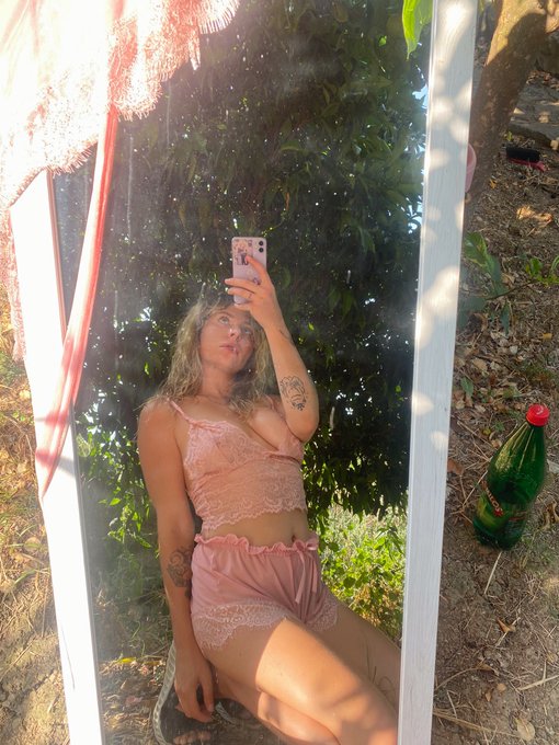 Летняя грусть✨ https://t.co/gua5MiJJrf