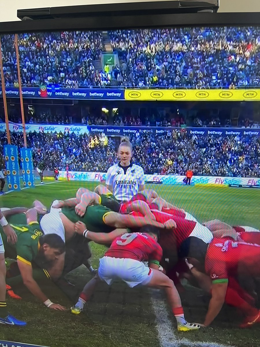 In awe of Hollie, refereeing at the top level today and being the first woman to ref a <a href="/Springboks/">Springboks</a> game!  #respect <a href="/Springboks/">Springboks</a> <a href="/WorldRugby/">World Rugby</a> <a href="/Womeninsport_uk/">Women in Sport</a>