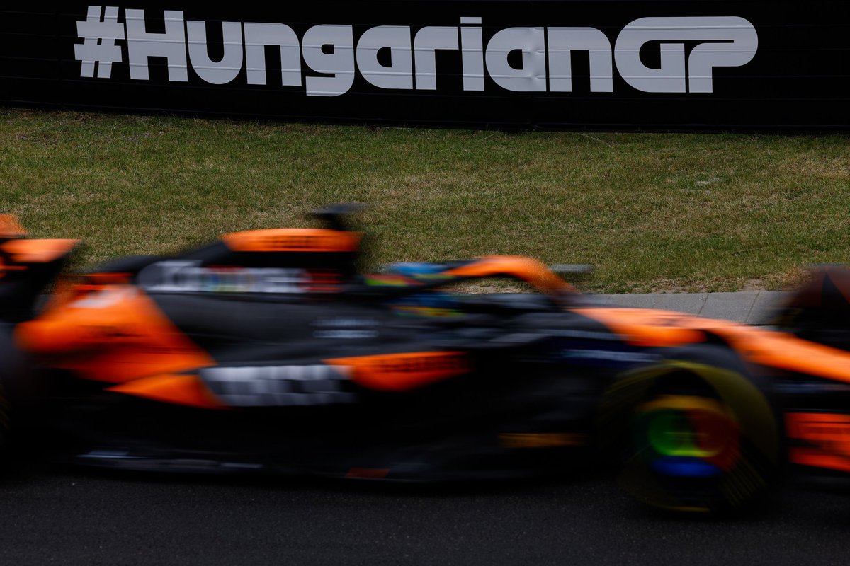 Non succedeva dal 2012 (con Hamilton e Button)…. 

PRIMA FILA TUTTA <a href="/McLarenF1/">McLaren Mastercard Formula 1 Team 🧡</a> 🥳

Concentratissimi su domani! 💪

#skymotori #HungarianGP #mclaren #f1