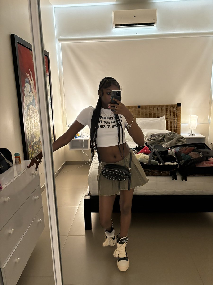 ashanti ✯ tweet media