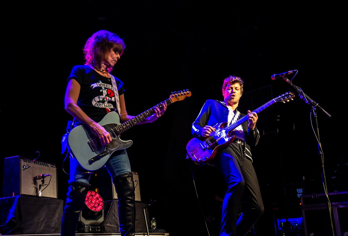 My take on The Pretenders’ concert for <a href="/THATMUSICMAG/">THATMUSICMAG</a> is live!  📝
Their performance? Electric. 🎸🎶 
My thoughts? All in the article. Check it out. 
 #ThatMusicMagazine #ThePretenders #MusicReview #livemusic #ThatMag  

thatmusicmag.com/a-night-with-t…